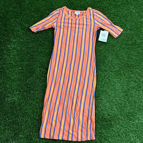 LuLaRoe Dresses & Skirts - LuLaRoe - Julia - Dress